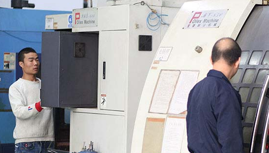 在深圳怎么選擇專業的模具開模廠呢？